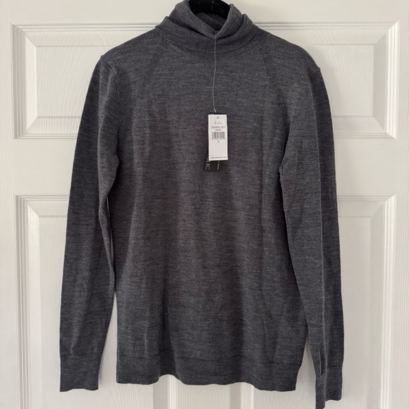 Banana republic gray turtleneck long sleeve sweater - Picture 2 of 7
